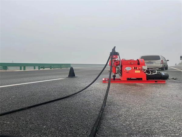 肇源马路路基路面开裂下沉注浆加固灌浆